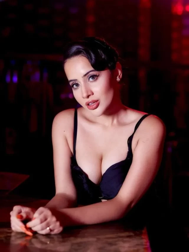 सोशल मीडिया सेंसेशन और एक्ट्रेस उर्फी जावेद हमेशा चर्चा में रहना जानती हैं