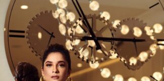 Ankita Lokhande ने साड़ी में छुपाया बेबी बंप 1