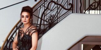 ब्लैक गाउन में दिखा Surveen Chawla का किलर लुक 4