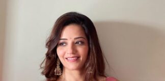 भोजपुरी क्वीन मोनालिसा की ब्यूटी हर दिन दिल जीत रही हैं 313868277_943489759947743_6829613902785257262_n