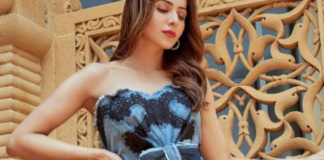 रकुलप्रीत का हर लुक इतना शानदार होता है, लोग इम्प्रेस हो जाते हैं 720x1280_1181648-2