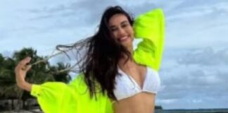 टीवी की खूबसूरत हसीना सुरभि ज्योति का स्टाइल एकदम जबरदस्त है Screenshot 2023-06-29 210123