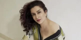 49 साल की उम्र टिस्का चोपड़ा का ग्लैमरस अंदाज tisca-chopra-movies