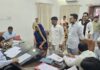 जनसुनवाई में भूमि पर कब्जा संबंधी शिकायतों पर डीएम का फोकस