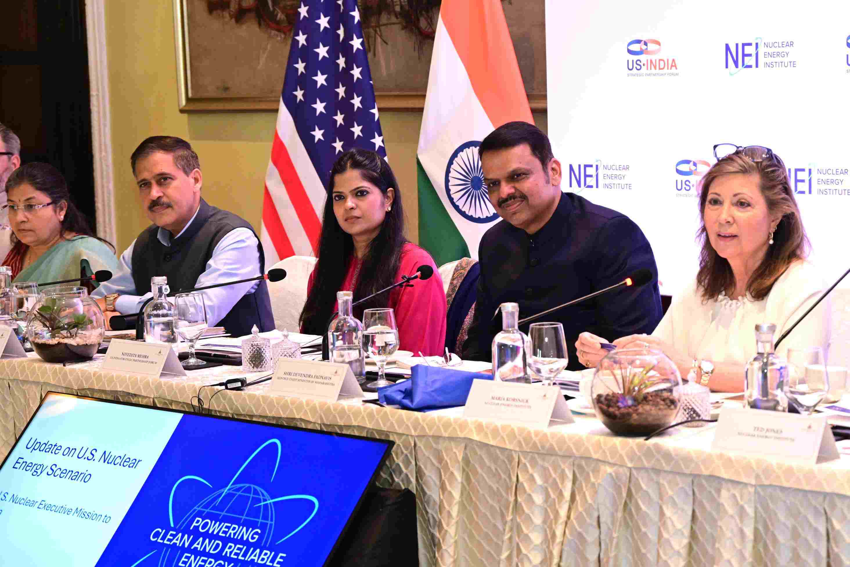 महाराष्ट्र को न्यूक्लियर ऊर्जा हब बनाने की तैयारी, अमेरिकी कंपनियों को निवेश का न्योता