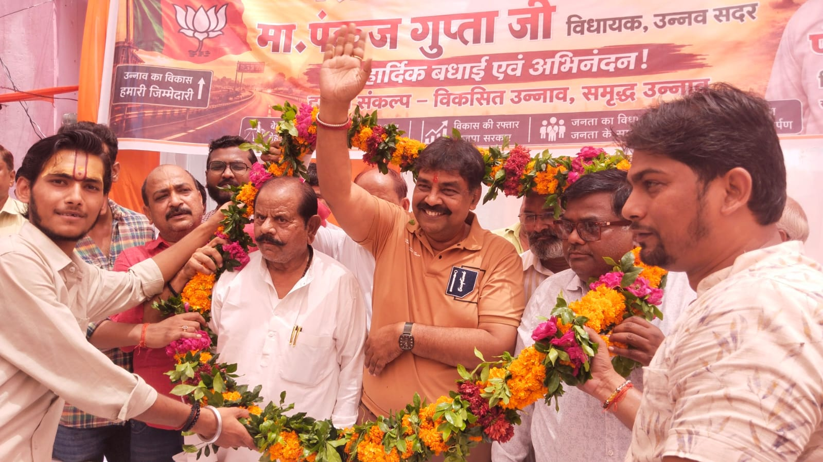 विधायक पंकज गुप्ता ने किया आदर्श नगर नहर पटरी मार्ग निर्माण का शिलान्यास व भूमिपूजन