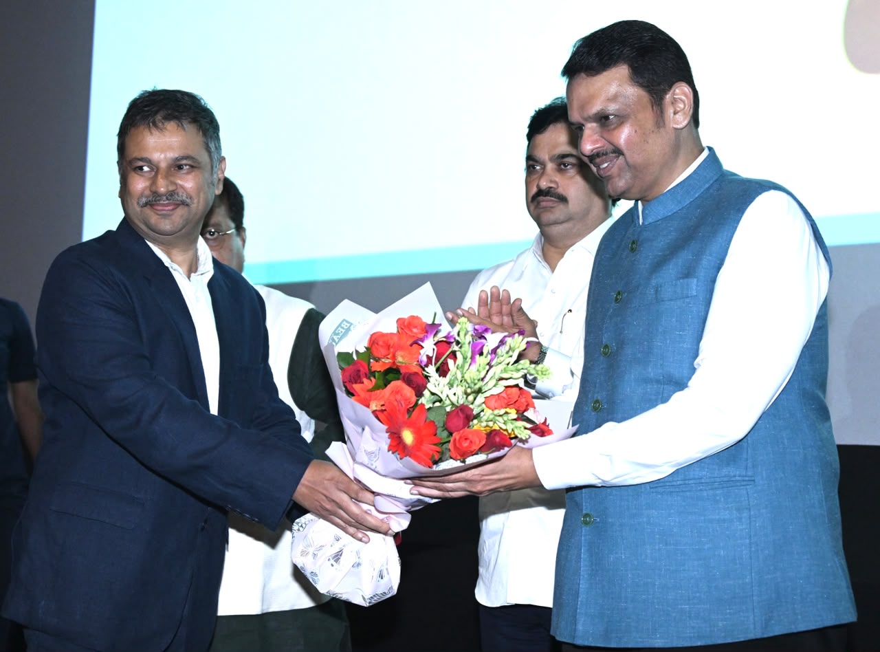 मुख्यमंत्री देवेंद्र फडणवीस की उपस्थिति में ‘पंढरपुर वारी और संतों के पदचिह्न’ वृत्तचित्र का प्रीमियर