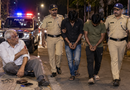 आधी रात बुजुर्ग को रोककर मारपीट और लूट, दो आरोपी गिरफ्तार